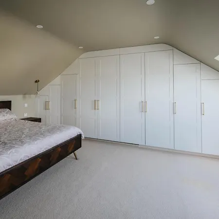 Sea Crest